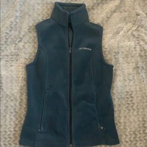 Columbia vest
